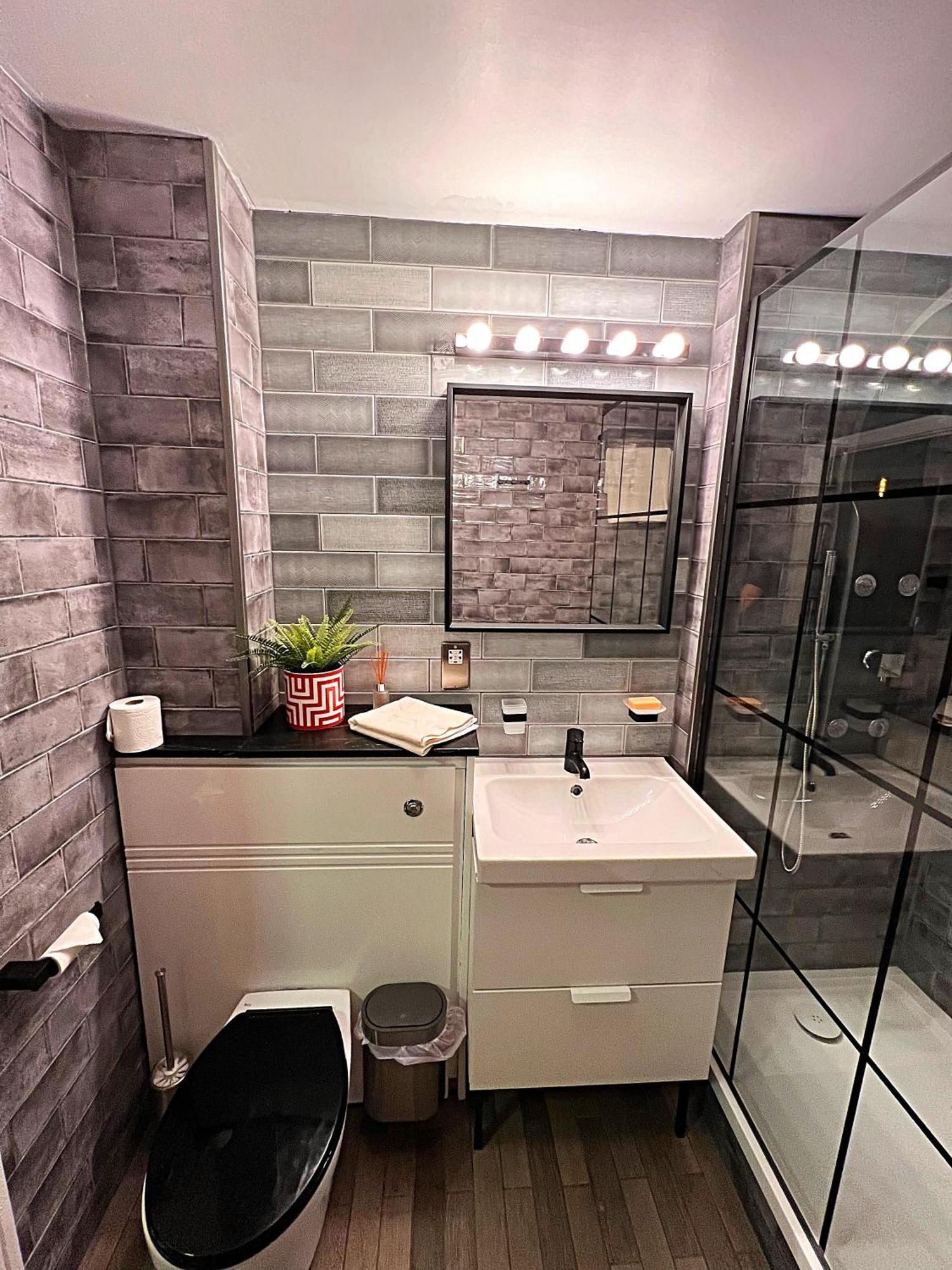 Latitude Chinatown Central Apartment Birmingham Eksteriør bilde